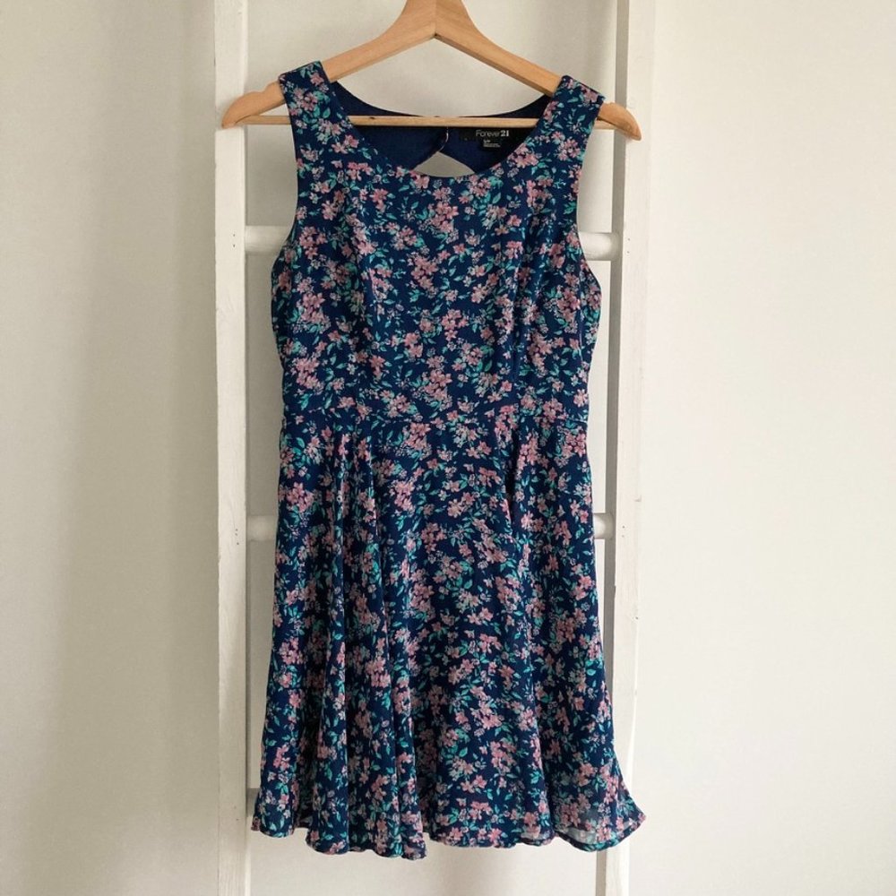 Adorable Blue Floral Sundress with Open Back Detail Sheer Overlay and Slip Small - Picture 1 of 6